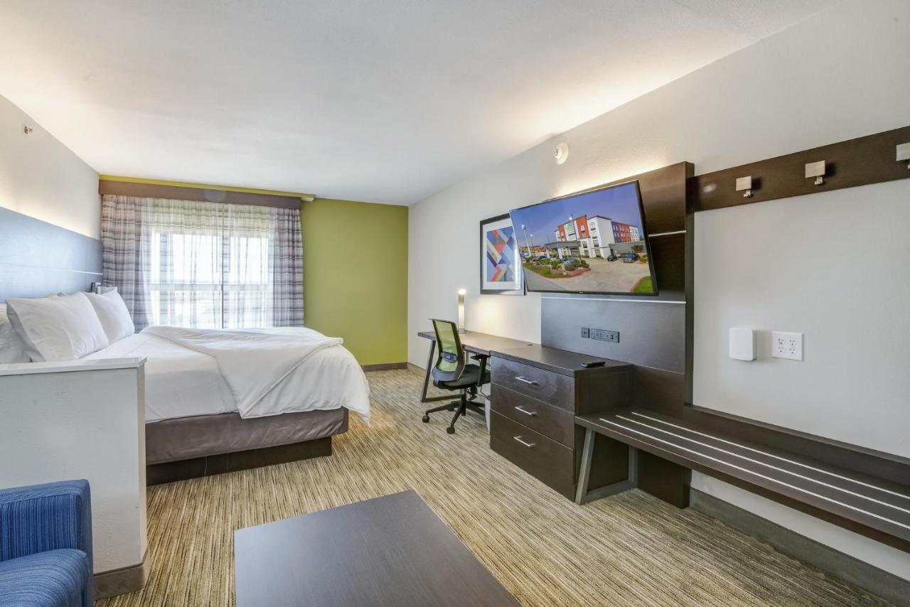 Holiday Inn Express & Suites Longview North By Ihg Exterior photo