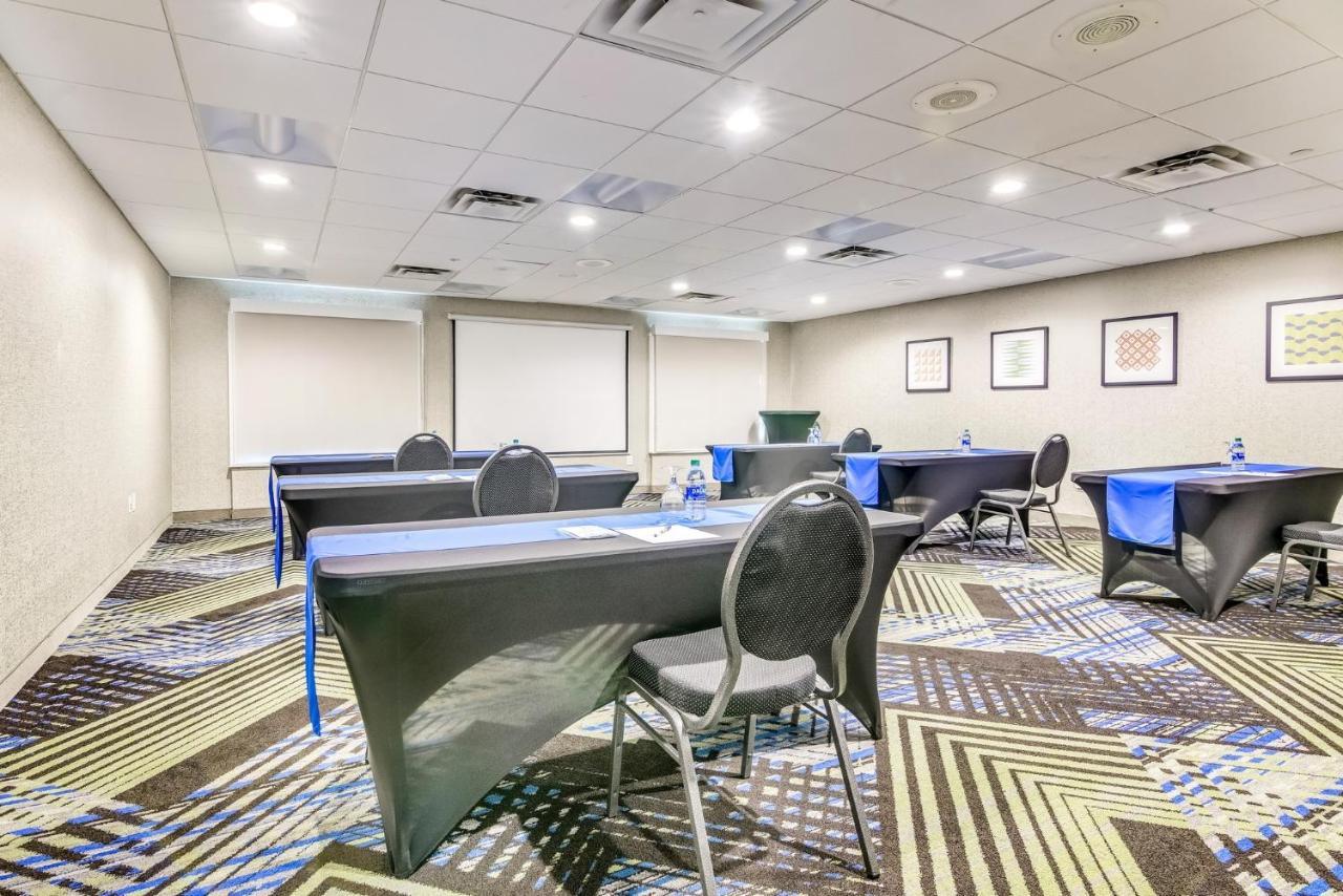 Holiday Inn Express & Suites Longview North By Ihg Exterior photo