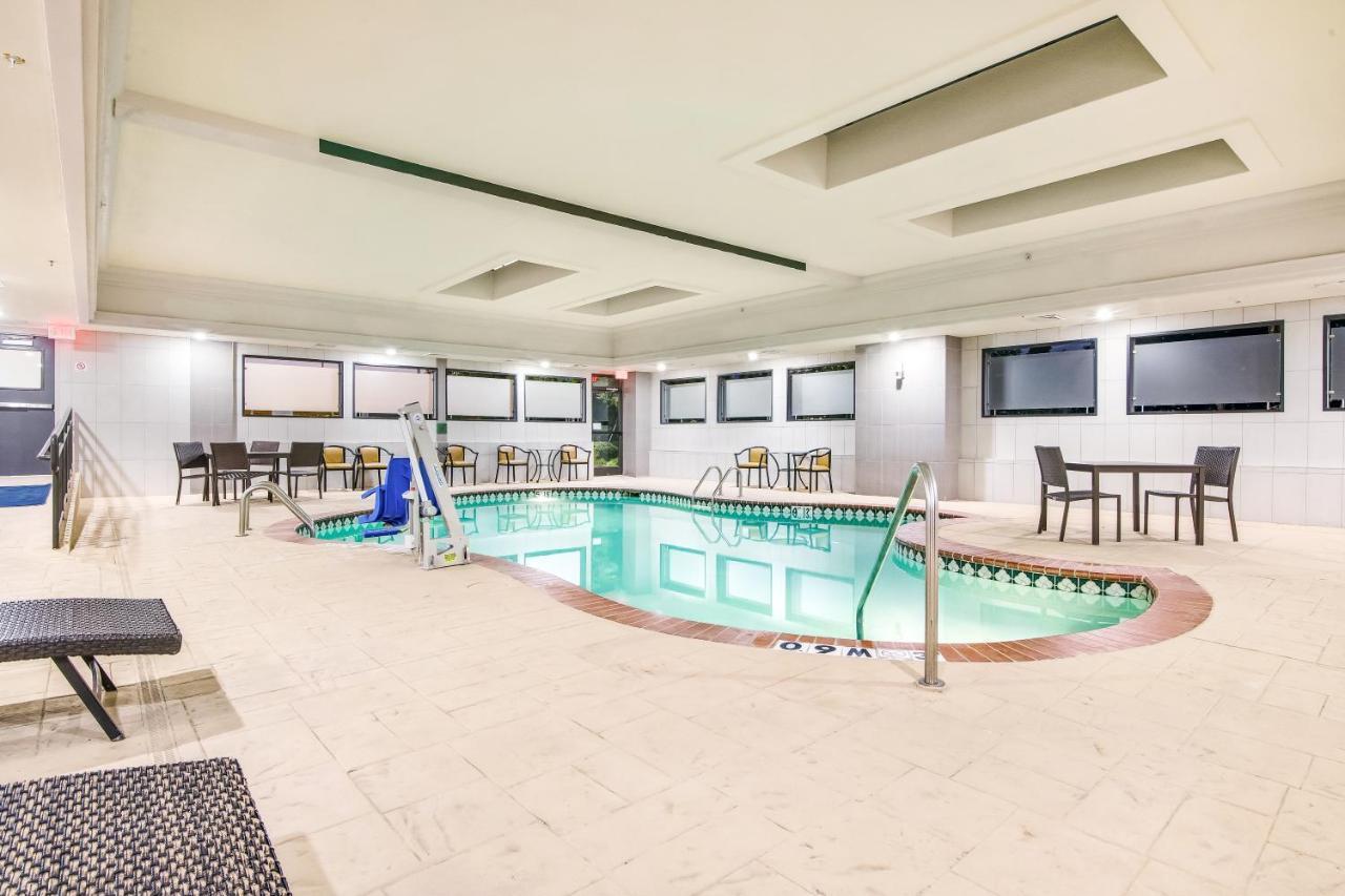 Holiday Inn Express & Suites Longview North By Ihg Exterior photo